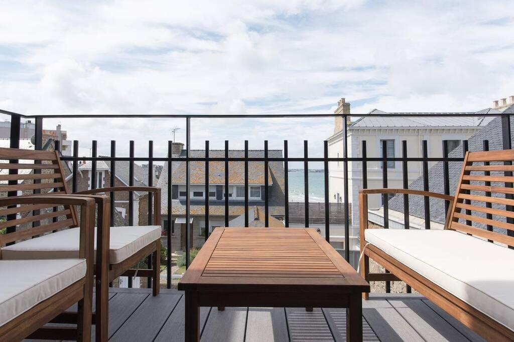 Appartement 4 Etoiles Vue Mer Et Bord De Plage Chez Odette Saint-Malo Exterior photo